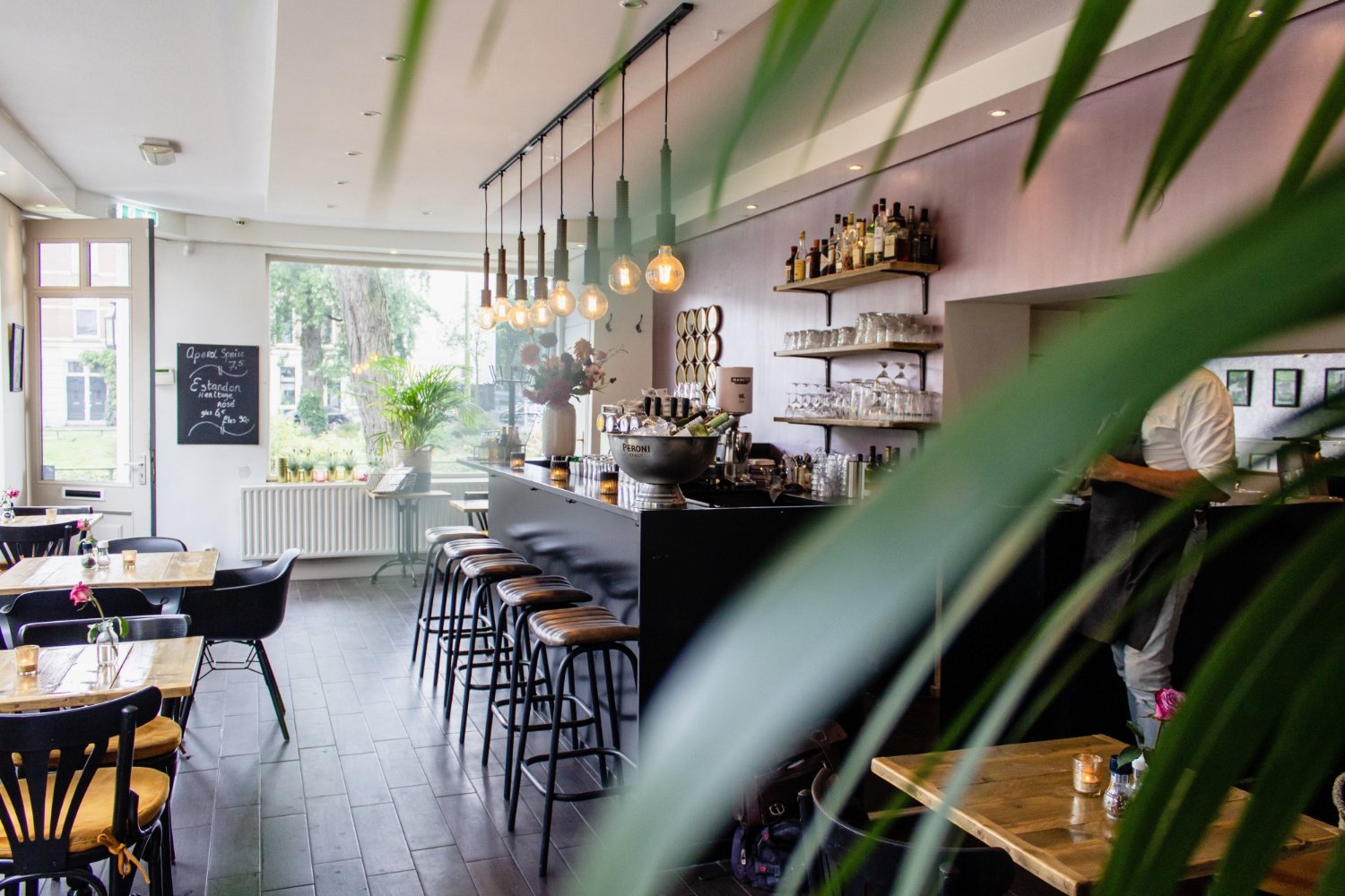 Google review removal for restaurants, cafés and bars